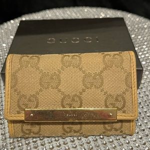 Authentic Gucci EUC GG Monogram 6 Keyring Wallet